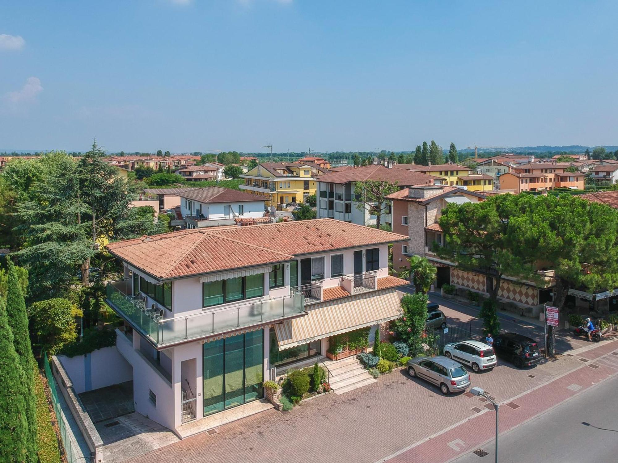 อพาร์ตเมนต์ อเมริกา Apartment ซีร์มิโอเน ภายนอก รูปภาพ